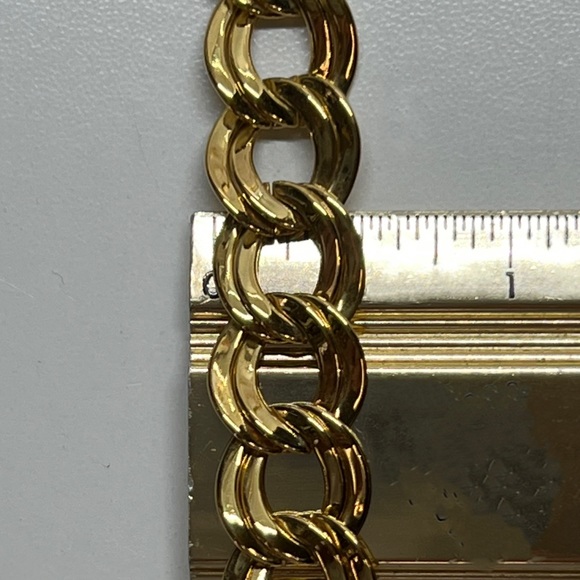 Polished Gold Finish Double Link Flat Curve Necklace - Picture 6 of 8